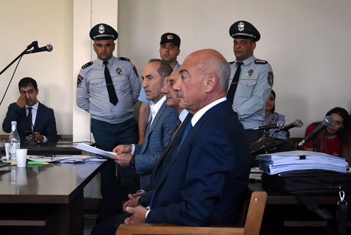 Ամբաստանյալ Քոչարյանի գործով մեղադրող դատախազները կբողոքարկեն դատարանի որոշումը