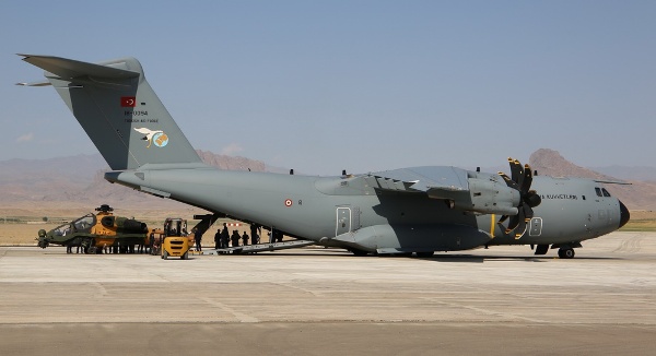 Ալիևը ռազմական օդանավակայան է բացել Նախիջևանում` Հայաստանի հետ սահմանին