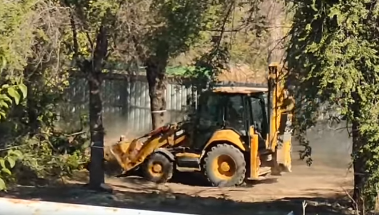 ՖիզԳորոդոկ. «Շտապ. Ռատկո ՍՊԸ-ն ջարդում ու վերացնում է ծառերը» (տեսանյութ)