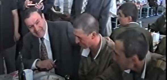 Լևոն Տեր-Պետրոսյանի այցը Սյունիք. 1996թ. (տեսանյութ)
