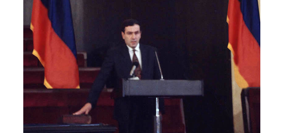 1991թ. հոկտեմբերի 16-ին Հայաստանի Հանրապետության Առաջին նախագահ ընտրվեց Լևոն Տեր-Պետրոսյանը (տեսանյութ)