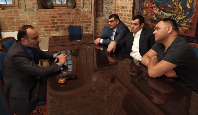 ՌԴ-ում ՀՀ դեսպանը հանդիպել է Մոսկվայի հայ համայնքի ներկայացուցիչների հետ