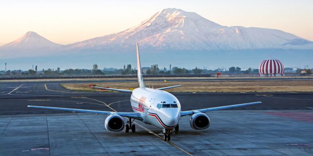 Րոպեներ հետո Երևանում վայրէջք կկատարի 40-ից ավելի գերիներին տեղափոխող օդանավը